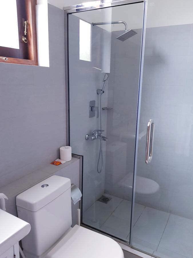 Sea Breeze Deluxe Inn Negombo Exterior foto