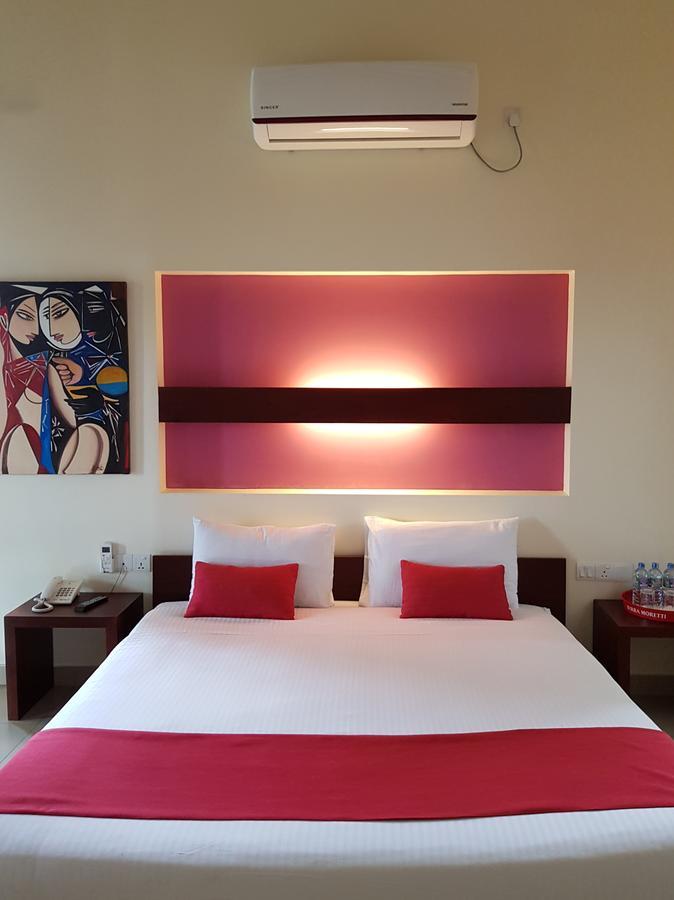 Sea Breeze Deluxe Inn Negombo Exterior foto